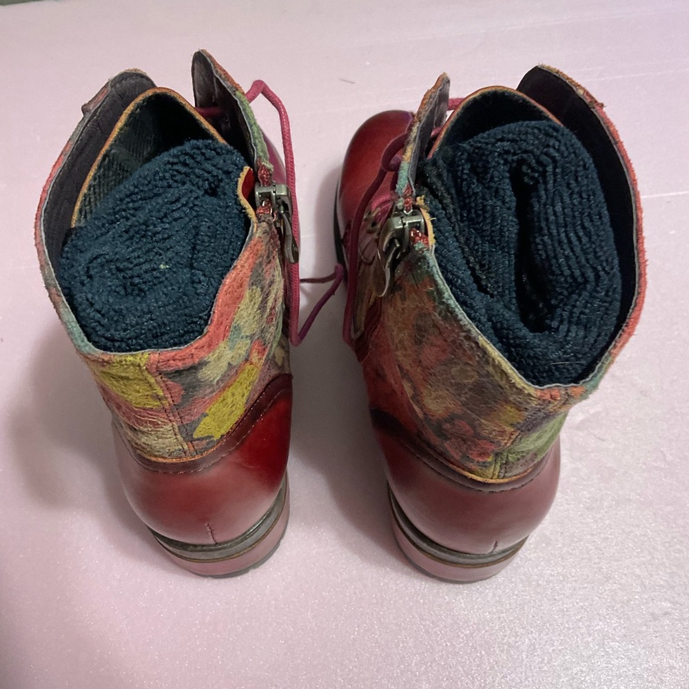 L’ARTISTE Spring Step Red floral Lace-Up/side zip Ankle Boots Sz 37/7 - Picture 3 of 11